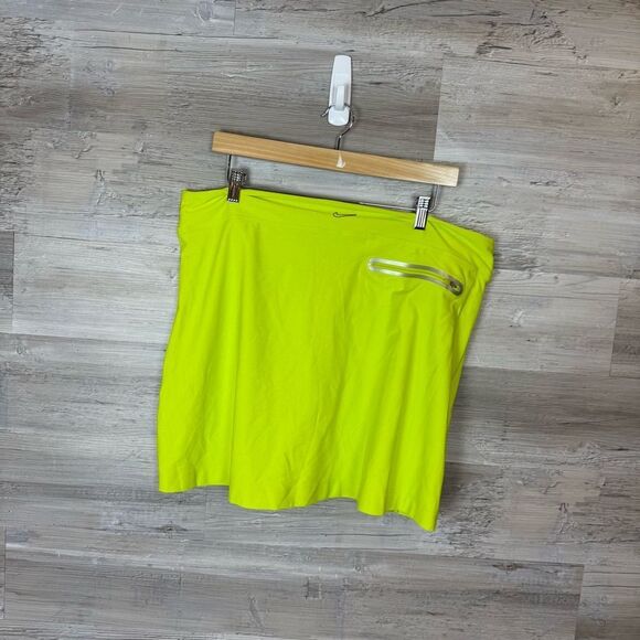Nike Golf Dri-Fit Bright Green Skort - Picture 3 of 7